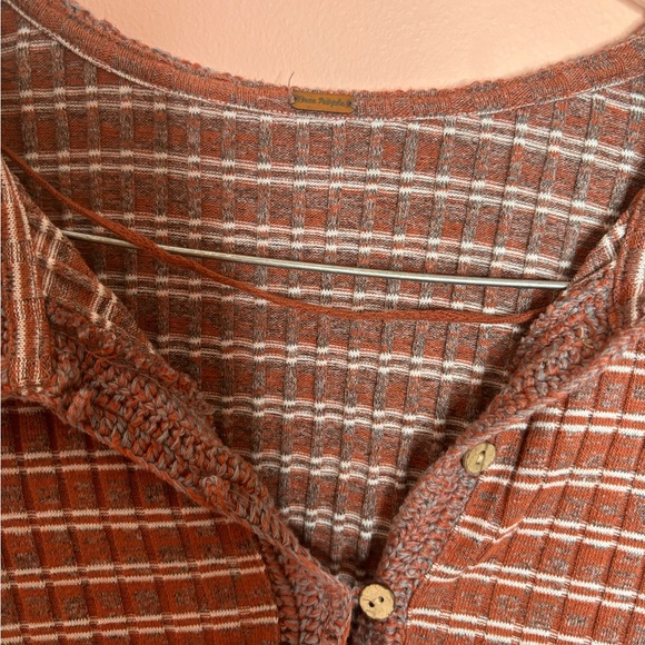 Free People Vintage 70s Inspired Long Sleeve Ribbed Top - Picture 2 of 4